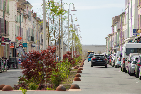 photo de la rue La Fayette et des candélabres 