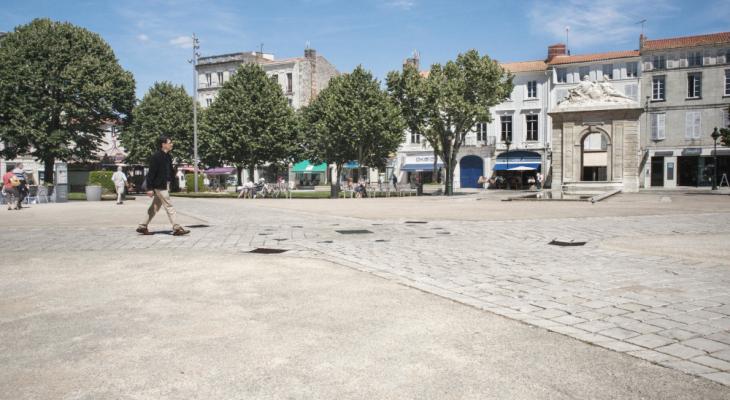 la place Colbert en 2014